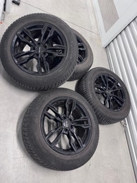 235/60/18 Porsche macan Audi Q4 winter tires 5x112 City of Toronto Toronto (GTA) Preview