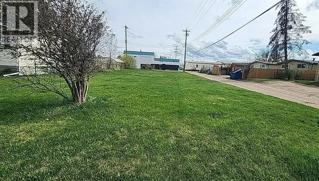 4729 54Ave Avenue High Prairie, Alberta in Land for Sale in Edmonton - Image 3