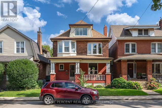 49 SPADINA AVE Hamilton, Ontario in Houses for Sale in Hamilton - Image 2
