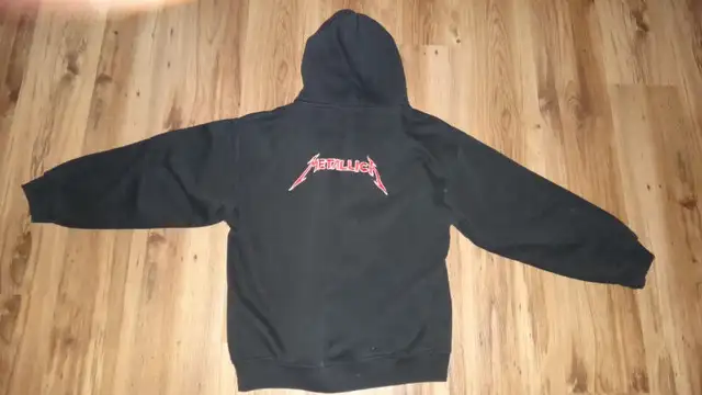 Veste à capuchon Metallica noire large in Men's in Victoriaville - Image 8