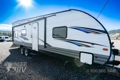 Located in Winfield, BC Call or Text 250-766-4607 Voyager RV Centre 1-800-668-1447 Air Conditioning...