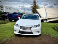 Stock#: 251113BThe 2014 Lexus ES 350 offers a refined and comfortable luxury sedan experience, disti... (image 5)