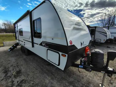 Discover the versatile and affordable Winnebago M-Series travel trailers, crafted for outdoor enthus...