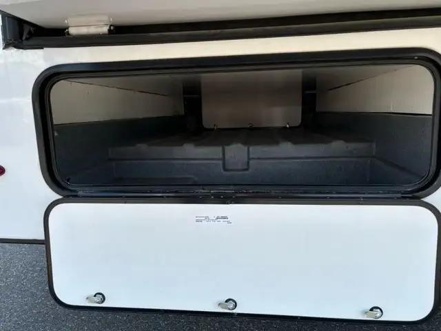 2023 Forester 3251 CD in RVs & Motorhomes in Laval / North Shore - Image 10