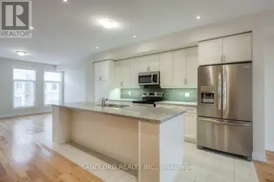 31 MCGURRAN LANE Richmond Hill (Doncrest), Ontario