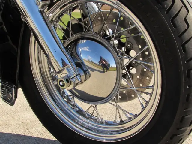 2007 Harley-Davidson Softail FLSTC Heritage Classic in Street, Cruisers & Choppers in Leamington - Image 11