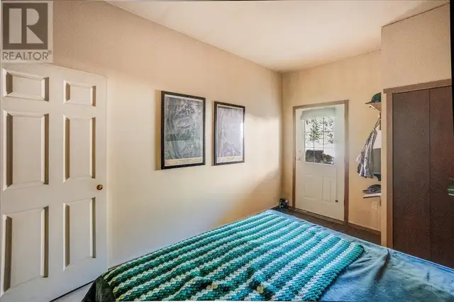 7465 Broadwater Road Castlegar, British Columbia in Houses for Sale in Nelson - Image 26