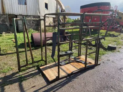 Welcome to Stoneage Equipment Selling this cattle hoof trimmer chute with gates. Call 519-301-6567 f...