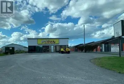 3000 Square foot space. Formerly used as a retail space, and a small karate dojo, among other uses....
