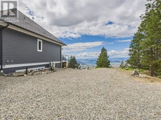125 FALCON Place Osoyoos, British Columbia in Houses for Sale in Penticton - Image 4