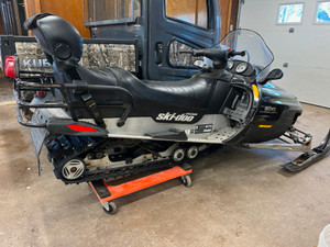 2001 Skidoo Grand Touring 5000  -Only 6,300 km