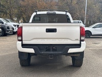 ALG Residual Value Awards, Residual Value Awards. This Toyota Tacoma TRD Sport boasts a Regular Unle... (image 4)