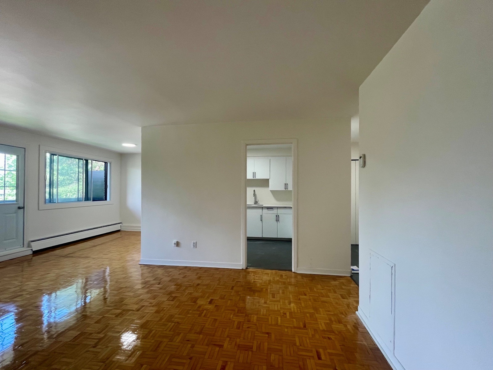 400 Landsdowne — photo 2