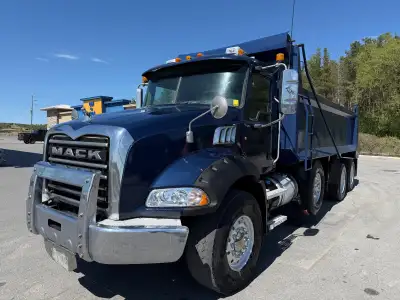 Mack Engine Model: MP8, HP: 505, 577,948 KM, HOURS: 17,970, Eng, Brake, Eaton Fuller 18 Spd, Dbl Fra...