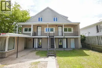 Nestled in a stunning riverside location, this beautifully situated 10-plex offers both charm and in...