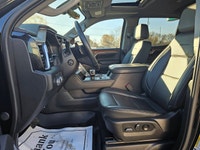 2023 GMC Sierra 1500 Denali 4x4 Crew, which boasts a low 83,769 km and the commanding presence of th... (image 7)