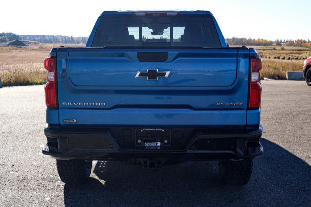 2022 Chevrolet Silverado 1500 RARE ZR2 CREWCAB 4X4 6.2L SUNROOF in Cars & Trucks in Strathcona County - Image 3