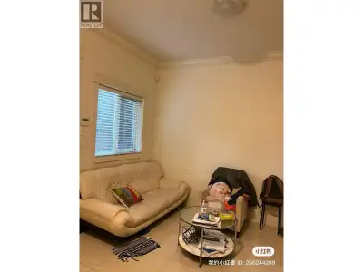ground level 2 bedrooms one bathroom with separate entry fully furniture ,south facing, close to pri...