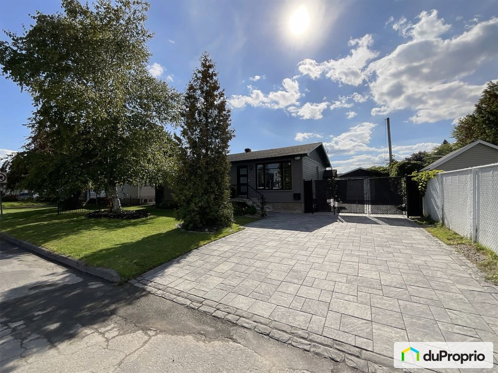 $640,000 - Bungalow for sale in Salaberry-De-Valleyfield — photo 2