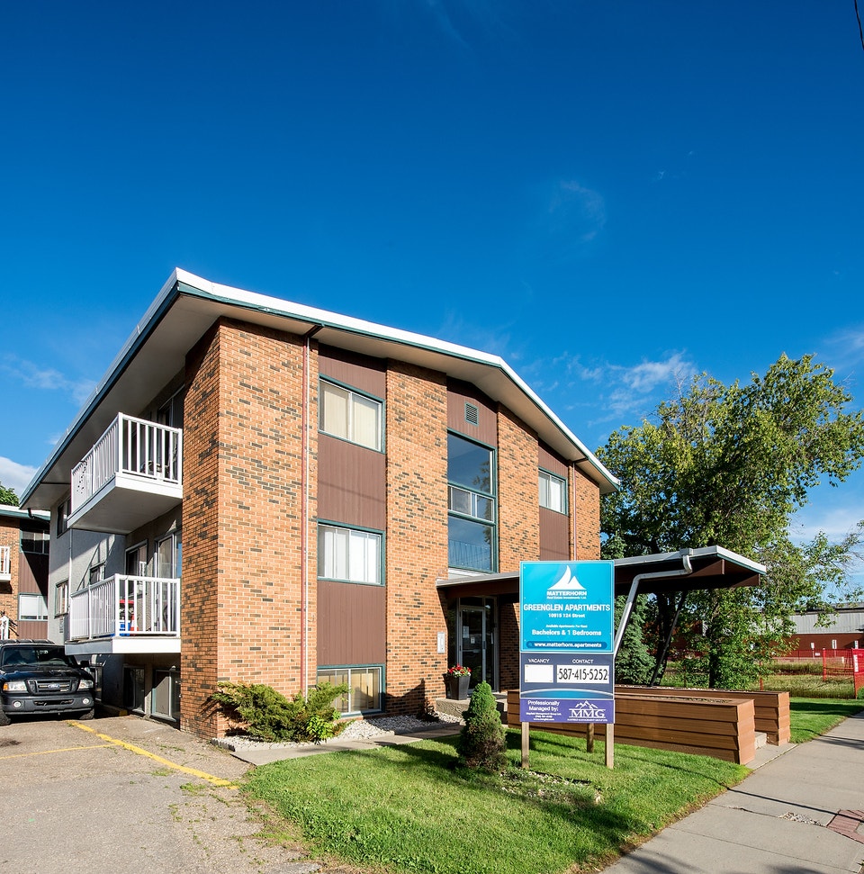Greenglen - Get 1 Month Free! - Bachelor Apartment for Rent 4