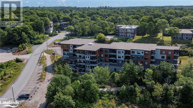 20 SALT DOCK Road Unit# 305 Parry Sound, Ontario in Condos for Sale in Barrie - Image 2