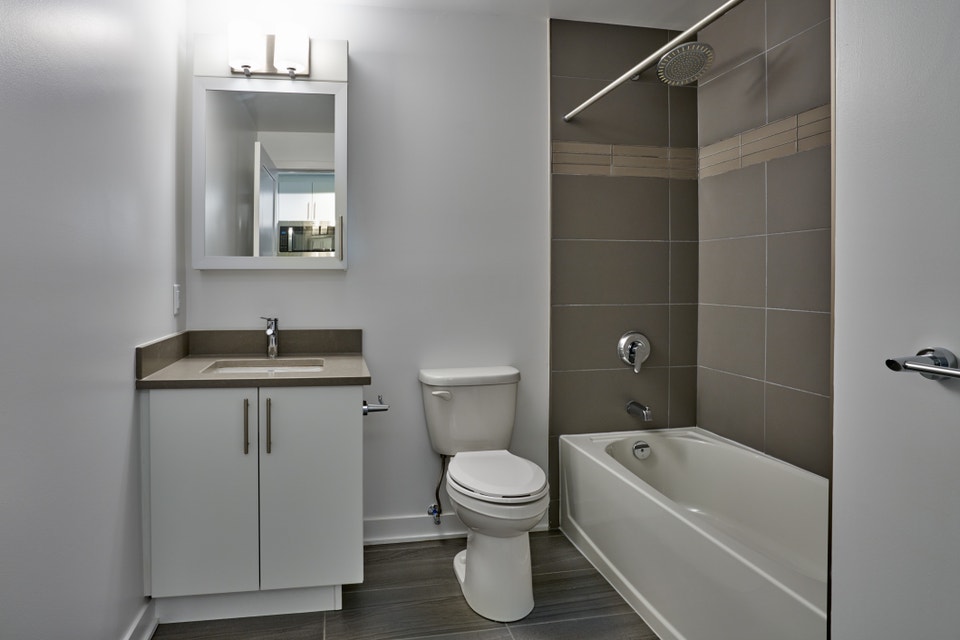 2 Months Free - Studio Apartment in Centretown 3