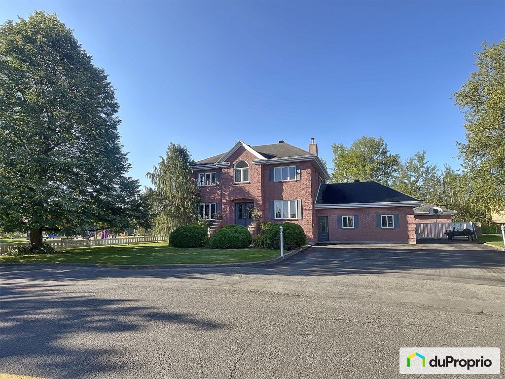 $929,600 - 2 Storey for sale in St-Joseph-Du-Lac — photo 1