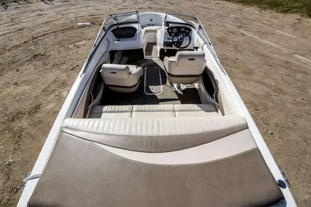 2006 Chaparral 18 SSI in Powerboats & Motorboats in Rimouski / Bas-St-Laurent - Image 12