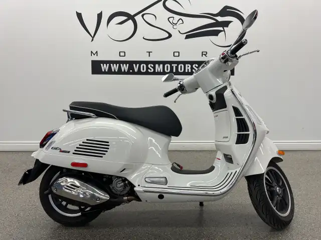 2023 Vespa GTS Super HPE 300 ABS - V5855 - -No Payments for 1 Ye in Scooters & Pocket Bikes in Markham / York Region - Image 16