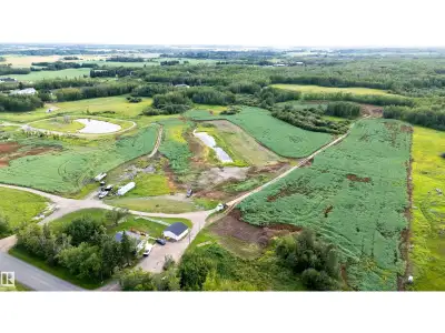 Welcome to 20 acres where peaceful acreage living meets unbeatable convenience. Surrounded by mature...