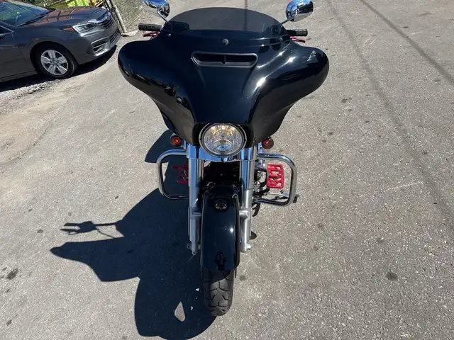 2023 Harley-Davidson Street Glide ~ STREET GLIDE ~ CANANDIAN ~ 1 in Sport Touring in City of Toronto - Image 8