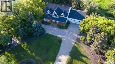 SEIER ACREAGE – SIGNATURE COUNTRY ESTATE ON 14 ACRES NEAR KIPLING Privacy, quality & country eleganc...