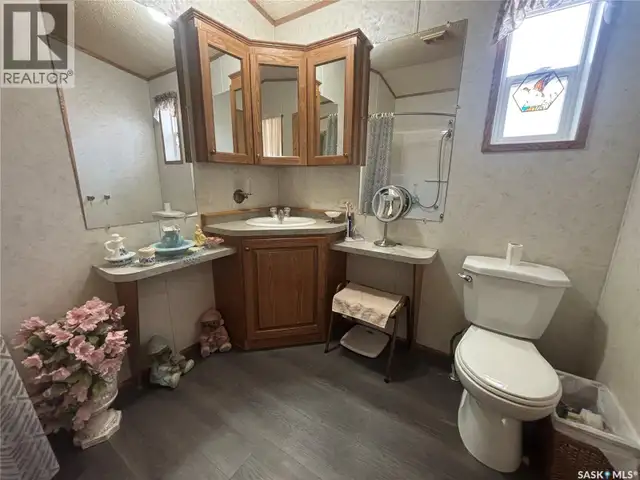 33 Cypress Mobile Home PARK Maple Creek, Saskatchewan in Houses for Sale in Swift Current - Image 27