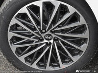 This Hyundai Palisade Hybrid has a trusty Turbo Gas/Electric I-4 2.5 L/152 engine powering this Auto... (image 7)