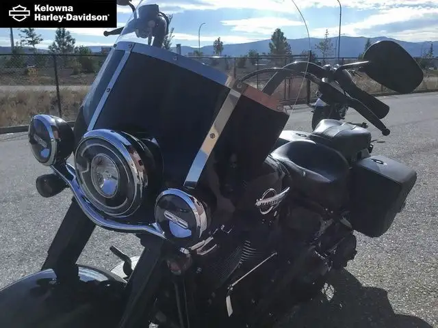 2018 Harley-Davidson FLHC - Softail Heritage Classic in Street, Cruisers & Choppers in Kelowna - Image 21