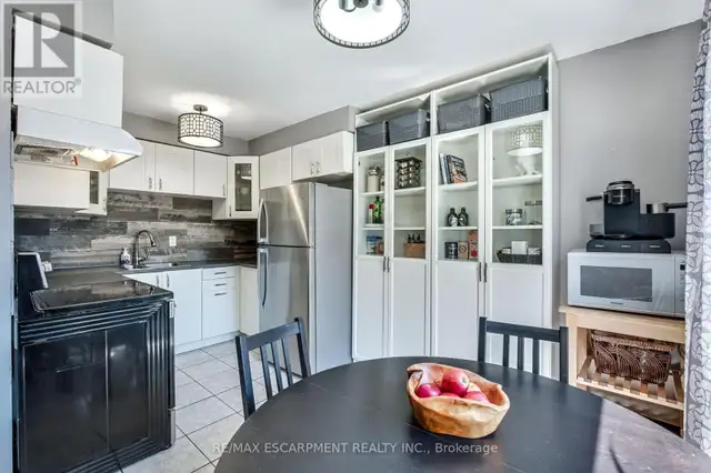 2 - 2700 BARTON STREET E Hamilton (Grayside), Ontario in Condos for Sale in Hamilton - Image 14