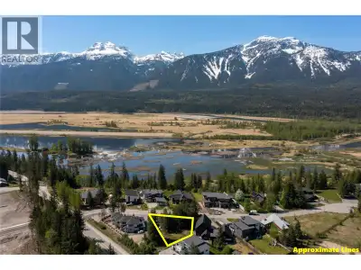 A Rare Offering Lots of this size and location seldom come available. This is a chance to secure a p...