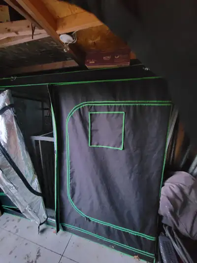 8 x 5 grow tent - lights Humidifier  for sale, View more