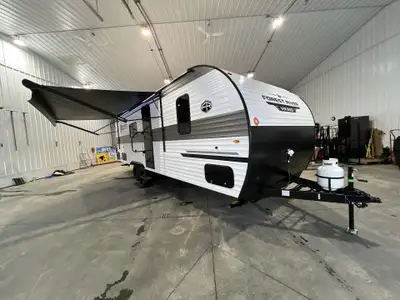 Are you looking for an amazing holiday trailer that is comparable or better than a Keystone, Grand D...