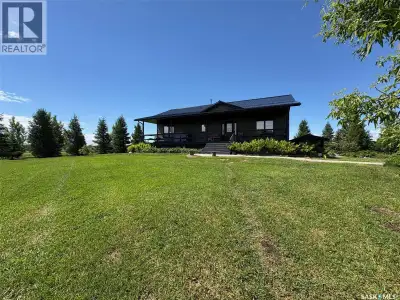 This property truly is the whole package! Whether you’re dreaming of a hobby farm, raising livestock...