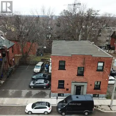 6 - 90 LOCKE STREET S Hamilton (Kirkendall), Ontario