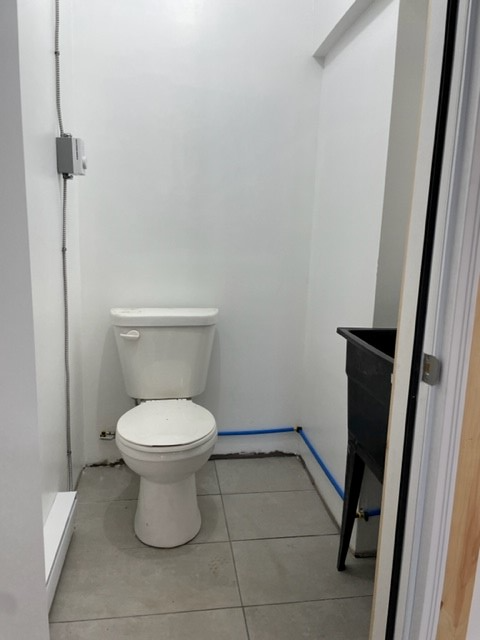 Warehouse For Rent, 544sqft in Storage & Parking for Rent in Moncton - Image 5