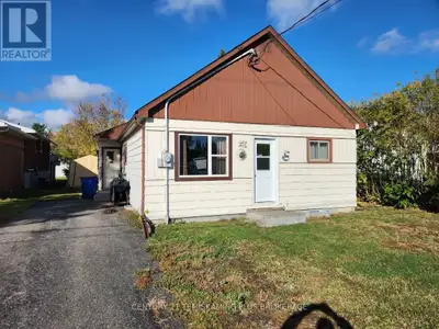 Affordable 3-bedroom, 1-bath home offering convenient one-level living in a great neighbourhood. Fea...