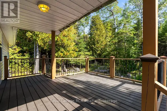 83 LAKEWOOD COUNTRY LANE Northern Bruce Peninsula, Ontario in Houses for Sale in Owen Sound - Image 16
