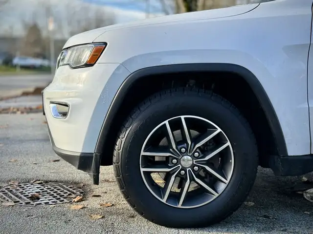 2017 Jeep Grand Cherokee Limited 4WD in Cars & Trucks in Delta/Surrey/Langley - Image 10