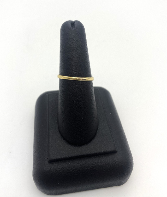 18 Karat Yellow Gold 3.3gms 3 Diamond Ring $375 in Jewellery & Watches in Mississauga / Peel Region - Image 4