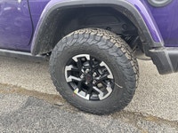 4.10 REAR AXLE RATIO (STD),BODY COLOUR RUBICON HIGHLINE FLARE,PERFORMANCE SUSPENSION (STD),ENGINE: 2... (image 7)