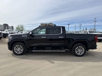 AMVIC Licensed Dealer * Rear Camera Mirror * Head-Up Display * Adaptive Cruise * Power Sunroof * Chr... (image 4)