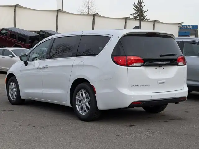 2026 Chrysler Grand Caravan SXT * Power Liftgate - in Cars & Trucks in Calgary - Image 7