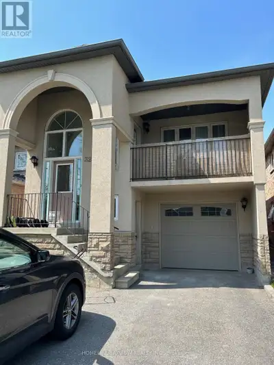 32 VILLANDRY CRESCENT Vaughan (Maple), Ontario
